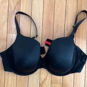 SPANX SIZE 40D BLACK FULL COVERAGE BRA